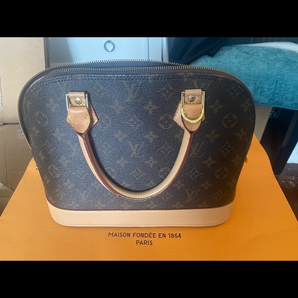 Faux Louis Vuitton handbag